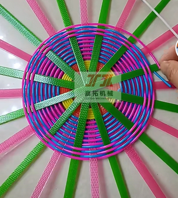 22KW Plastic Imitation Rattan Making Machine Linea di produzione 4-Strap PP/PE Rattan Artificial Making Machine