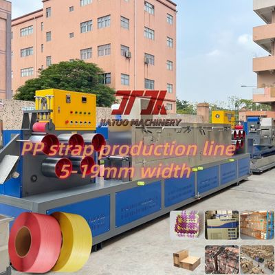 250-300m/min di velocità di funzionamento della linea di produzione di cinghie in PP con controllo PLC a doppia vite singola