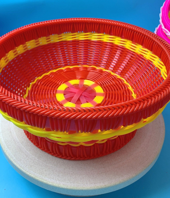JTPP-110 macchina di imitazione di plastica per la fabbricazione di rattan: vite da 3300 mm, 6 cinghie, capacità 130 kg/h