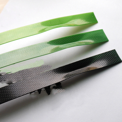 La cinghia d'imballaggio di plastica d'acciaio dell'ANIMALE DOMESTICO ha spaccato Logo Printing su ordinazione resistente