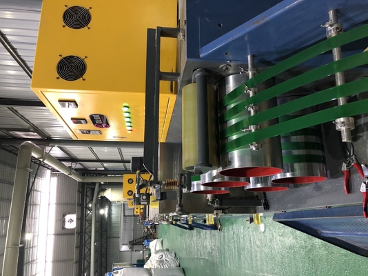 Macchina per reggette per animali domestici da forno per mattoni, produzione di rotoli di reggiatura da 16 mm. Macchina elettrica per la produzione di reggette in PET da 16 mm