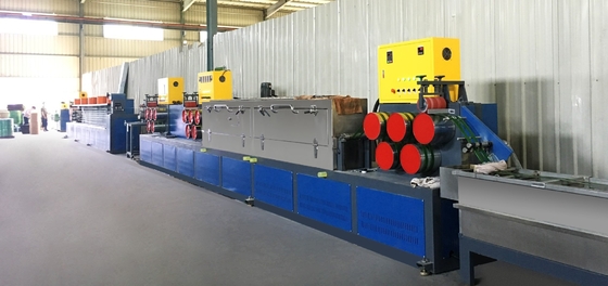 Linea cinghia dell'estrusione della cinghia dell'ANIMALE DOMESTICO di controllo dello SpA dell'ANIMALE DOMESTICO di 580-620KGS/H che fa macchina