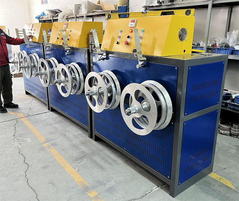 Convogliatore completamente automatico con sistema di controllo PLC