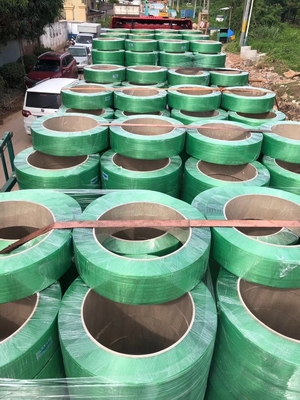 9-32 mm di larghezza Materiale di imballaggio Macchina di estrussione di cinghia in PET con materiale riciclato
