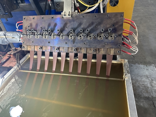 Macchina di produzione di cinghie in PP a vite singole 1 a 4 Linea di estrusione di cinghie in polipropilene Facile utilizzo e manutenzione cinghia in PP