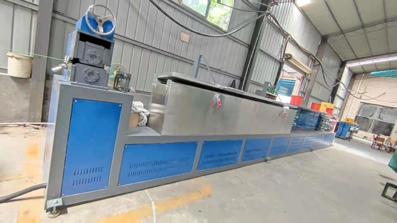 Macchina per la fabbricazione di cinture in PET a 3 viti a vite singola Capacità 280 ~ 320 kg all'ora