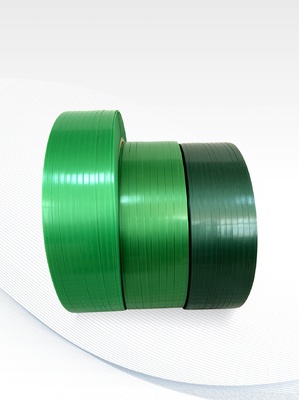 Fabbricazione a partire da fogli di bottiglie in PET 100% schiacciati
