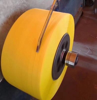 Linea di produzione di cinghie di plastica a vite singola 5-15 mm PP attrezzature di produzione di cinghie di plastica PP con alimentatore personalizzabile