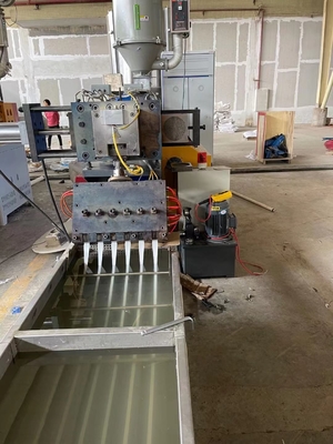 PLC controllato PP Strap Making Machine con elevato standard di rettitudine Nuova tecnologia