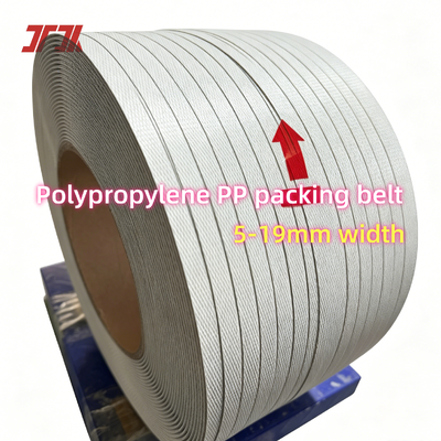 5-19 mm di larghezza PP con 50-200 kg di forza di trazione e colori personalizzabili per l'imballaggio di merci leggere