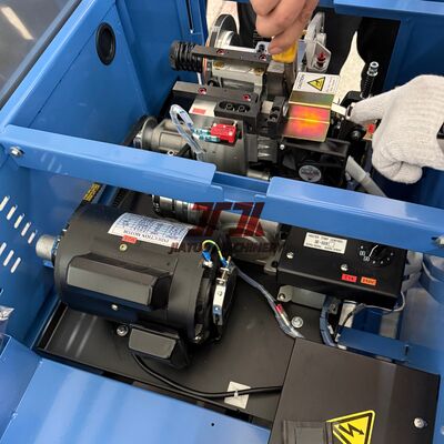Macchina reggiatrice semi-automatica di alta qualità con tensione massima di 60 kg e velocità di reggiatura di 2,5 secondi/canale con contattore Schneider