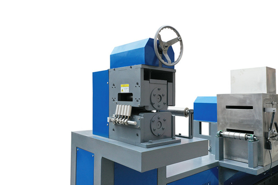 Larghezza automatica della goffratrice 1200mm del film plastico del PE 18kW