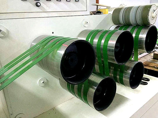 I pp di plastica che attaccano la linea di produzione della banda il tipo integrale pp attaccano la macchina dell'estrusione