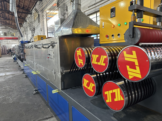 Linea di produzione reggetta PP ad avvolgimento automatico Apparecchiatura per la produzione di reggetta PP ad alta velocità